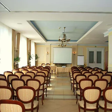 Royal 3* Ostrów Wielkopolski