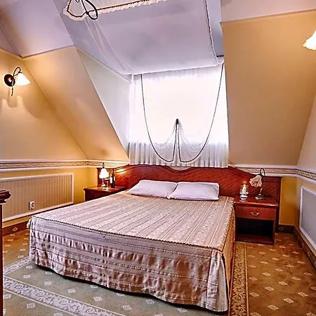 Royal Hotel 3*