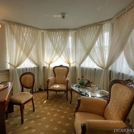 Royal Hotel 3*