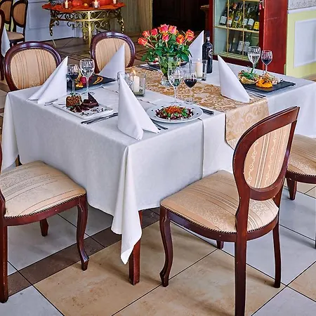 Royal Hotel Ostrów Wielkopolski