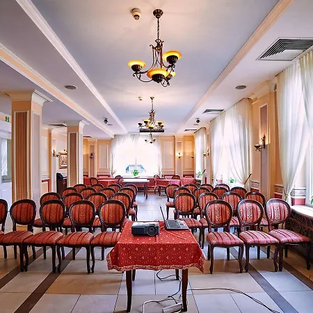 Royal Hotel Ostrow Wielkopolski