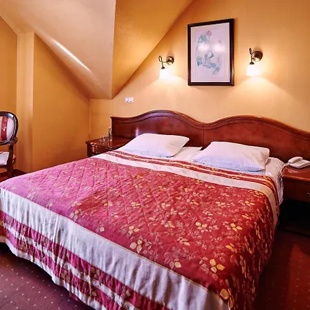 Hotel Royal 3*