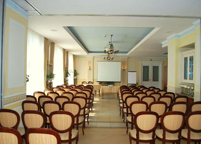 Royal 3* Ostrów Wielkopolski